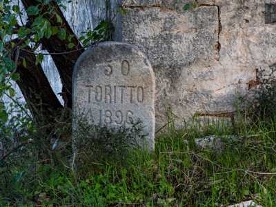 ...che segnano il limite tra gli ultimi due paesi